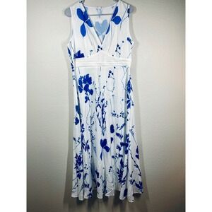 White Blue Floral Sleeveless Maxi Dress Size M semisheer lightweight cottage NWT